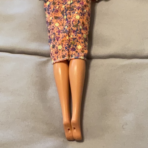 Barbie and the Beat Midge Doll - Picture 11 of 12